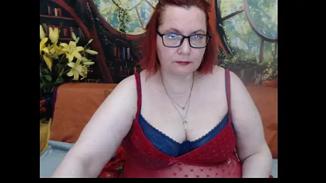PlayfullMature live