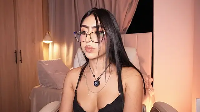 Sara_albrecht live