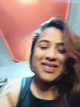 AriaGomez_ live