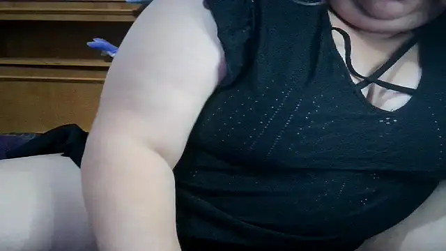 nicholle live