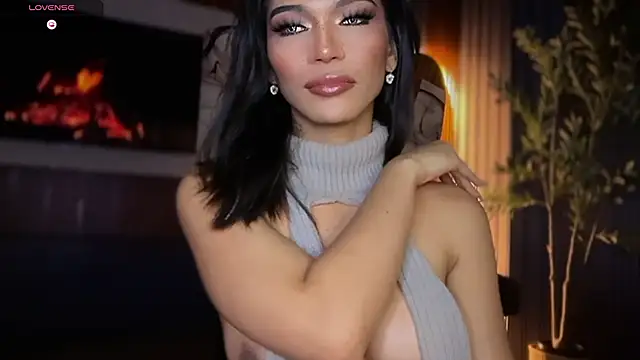 Maria_Manika live