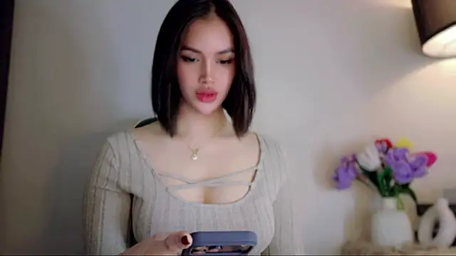 Anna_HollyDoll live