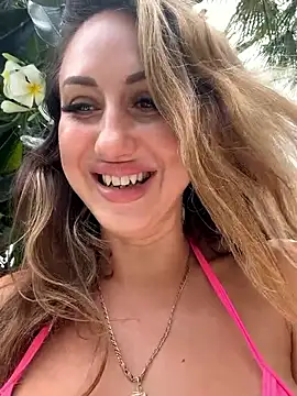 Bella-Grace live