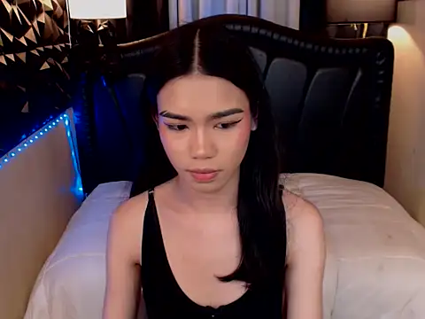 Christine_pretty live