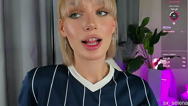 Ice_Strawberry live