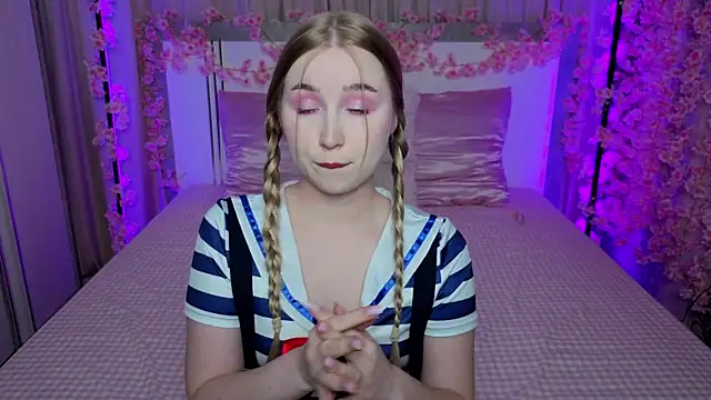 LilyStarlight live