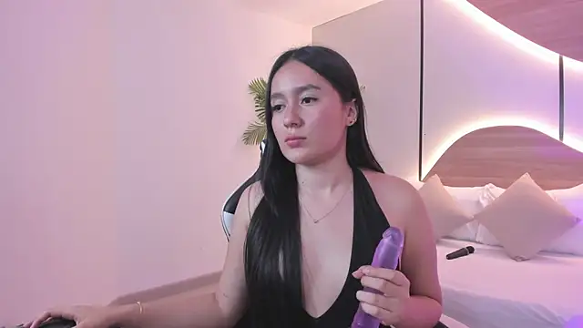 mia_slora live