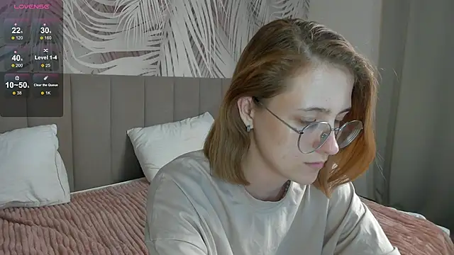 Lizzyvega live