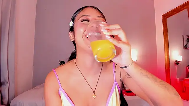 KimTaylorW live