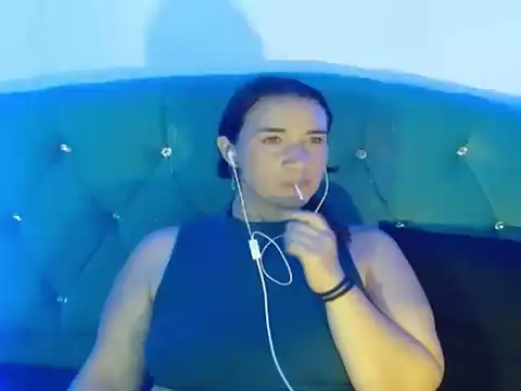 Alice_Jovovich69 live