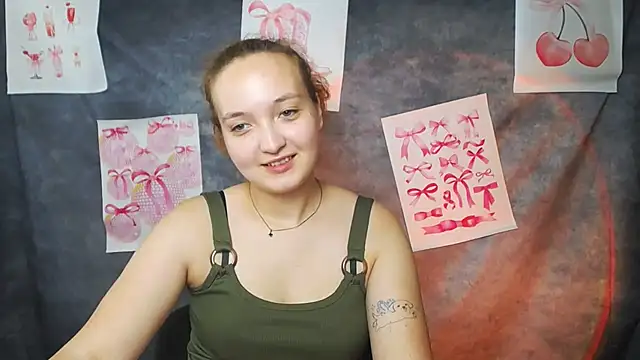 MissAriaa live