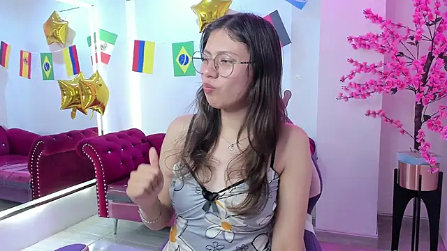 Vannia_t18 live