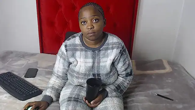African_Busty live