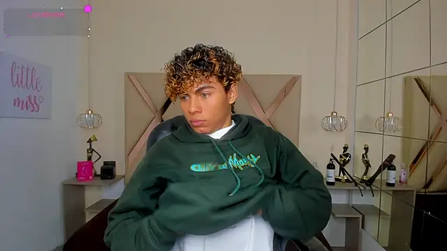 Anyelo_Twink live