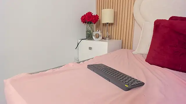 rebeca_taylor live