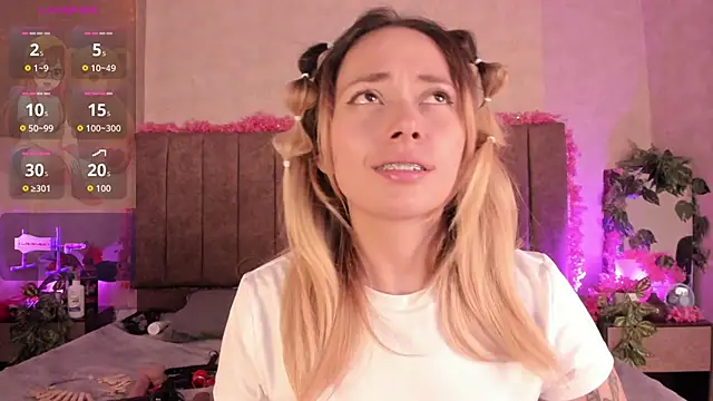 LanaMills_ live