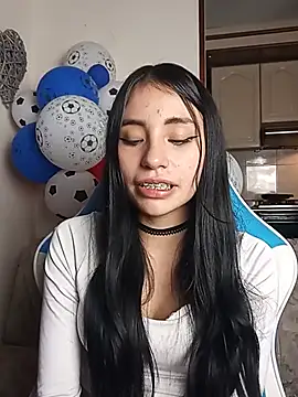 Chloe_Miller_2 live