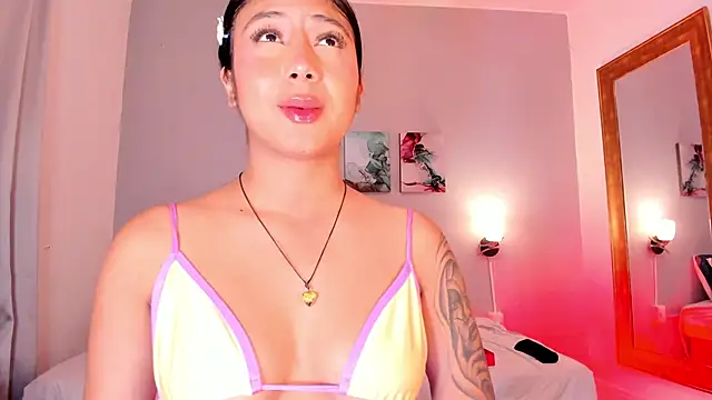 KimTaylorW live