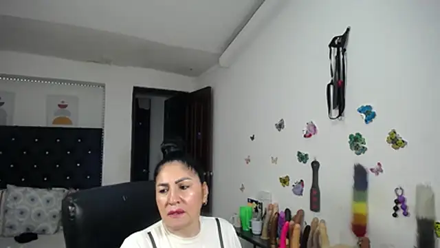 mature_bigboobs10 live