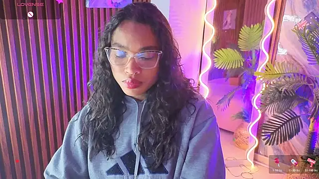 penelope_tay1 live