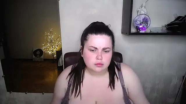 Emily_Mo live