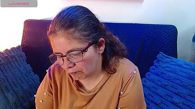 Linda_banks_ live