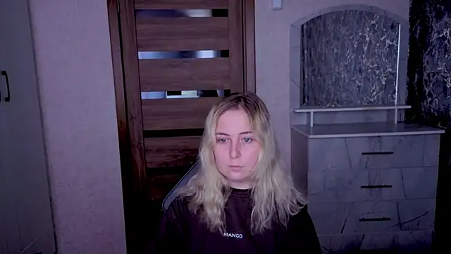 Kristy-Max live