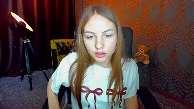 MilaAddams live