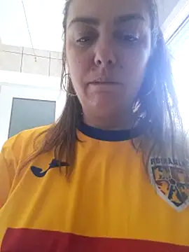 Arya_Malone live