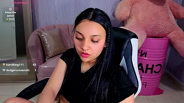lia_harper_t live