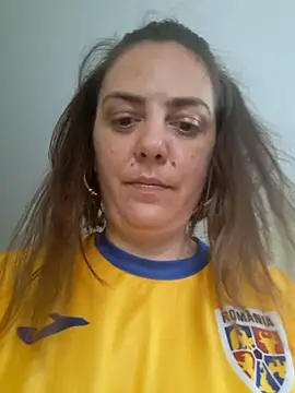 Arya_Malone live