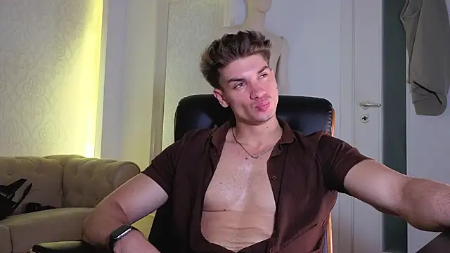 MaxKaiden live