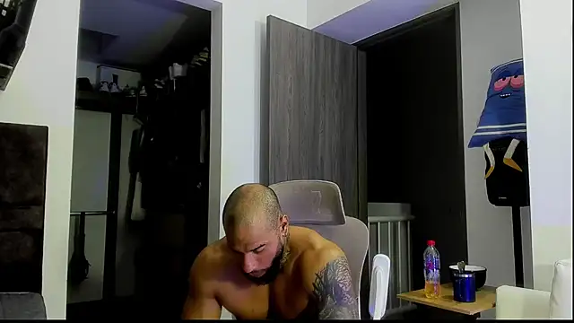 Andrew_Johnnson live