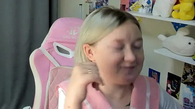 Sara_Robinson live