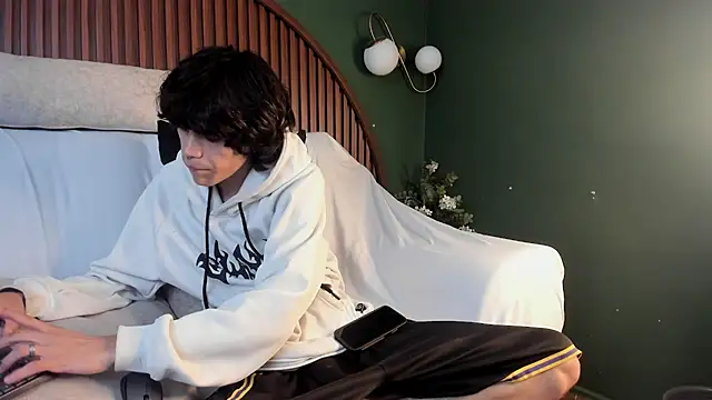 Diamond_twink live