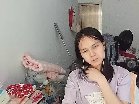 RebelAura live