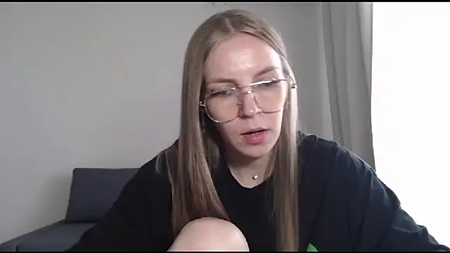 HitGyrl live