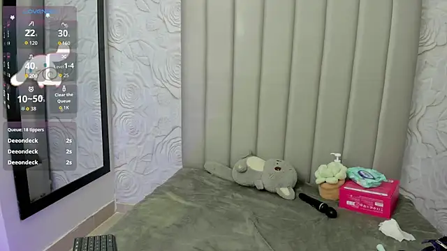 AlexaFoxy18 live