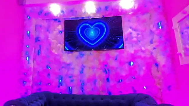 Miss_Isa_ live