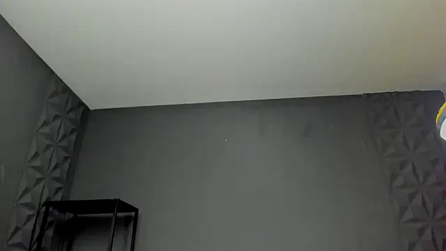 TroyWadee live