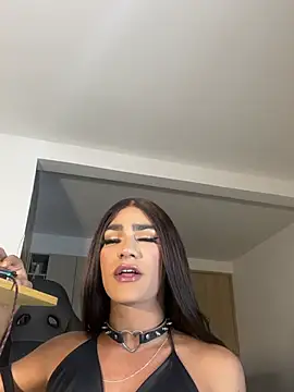 Sassysinqueen live