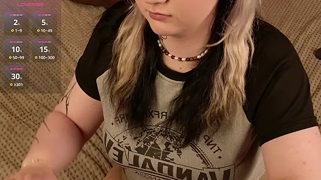 Ivy_Marlowe live