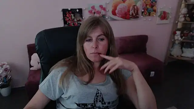Hot_Milady live