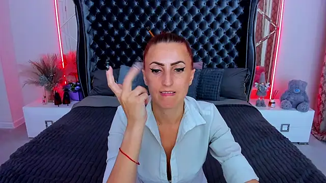 Rebecca_Diamond live