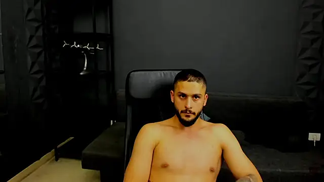 TroyWadee live