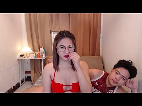HornyCoupleCum live