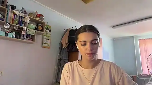 Ameliamali live