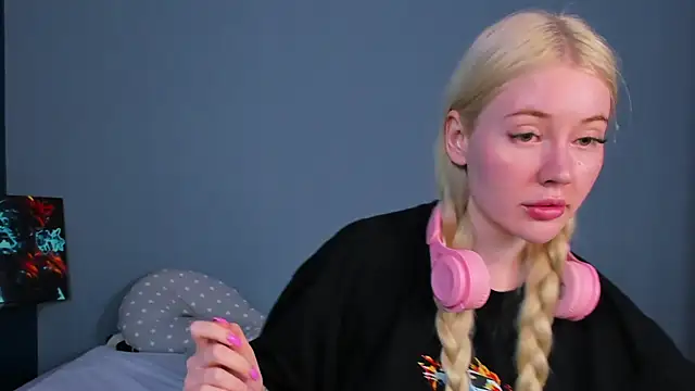 Lillie_Berry live