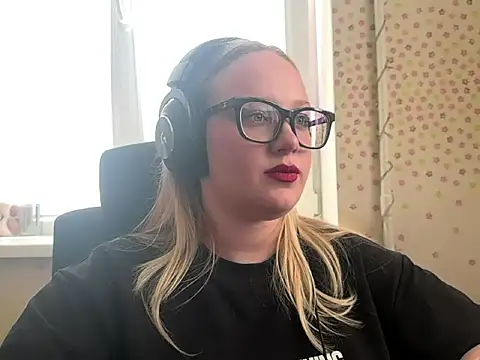 TashaDarm live