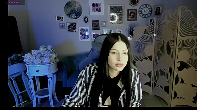 DianaRayyy live